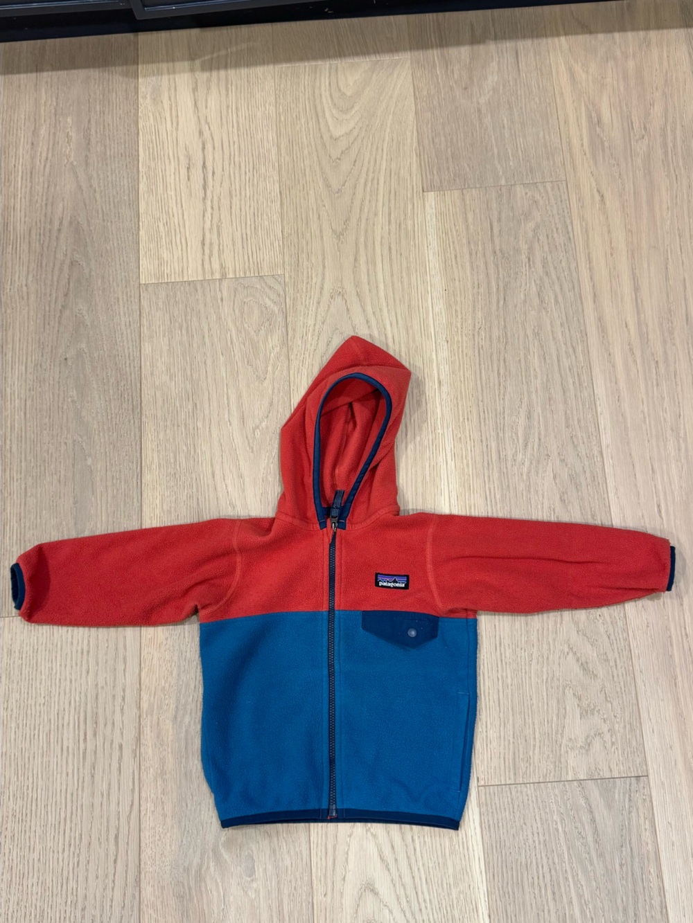 12-18m Patagonia Kids Colorblock Red & Blue Hooded Fleece Jacket micro D 12-18m